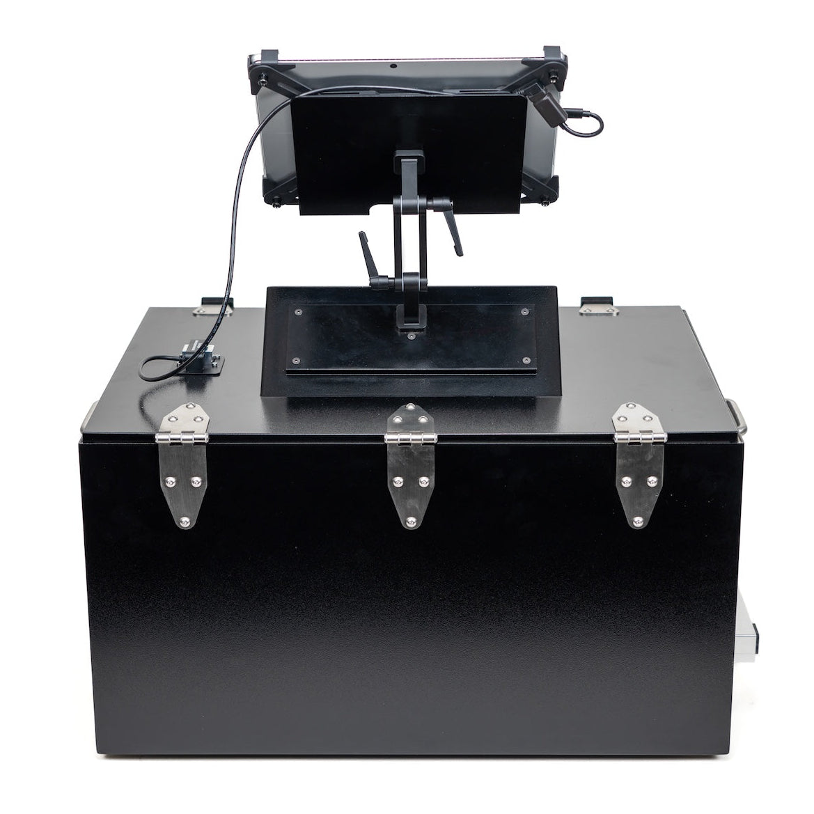 Mission Darkness BlockBox Lab XL met webcam en tablet