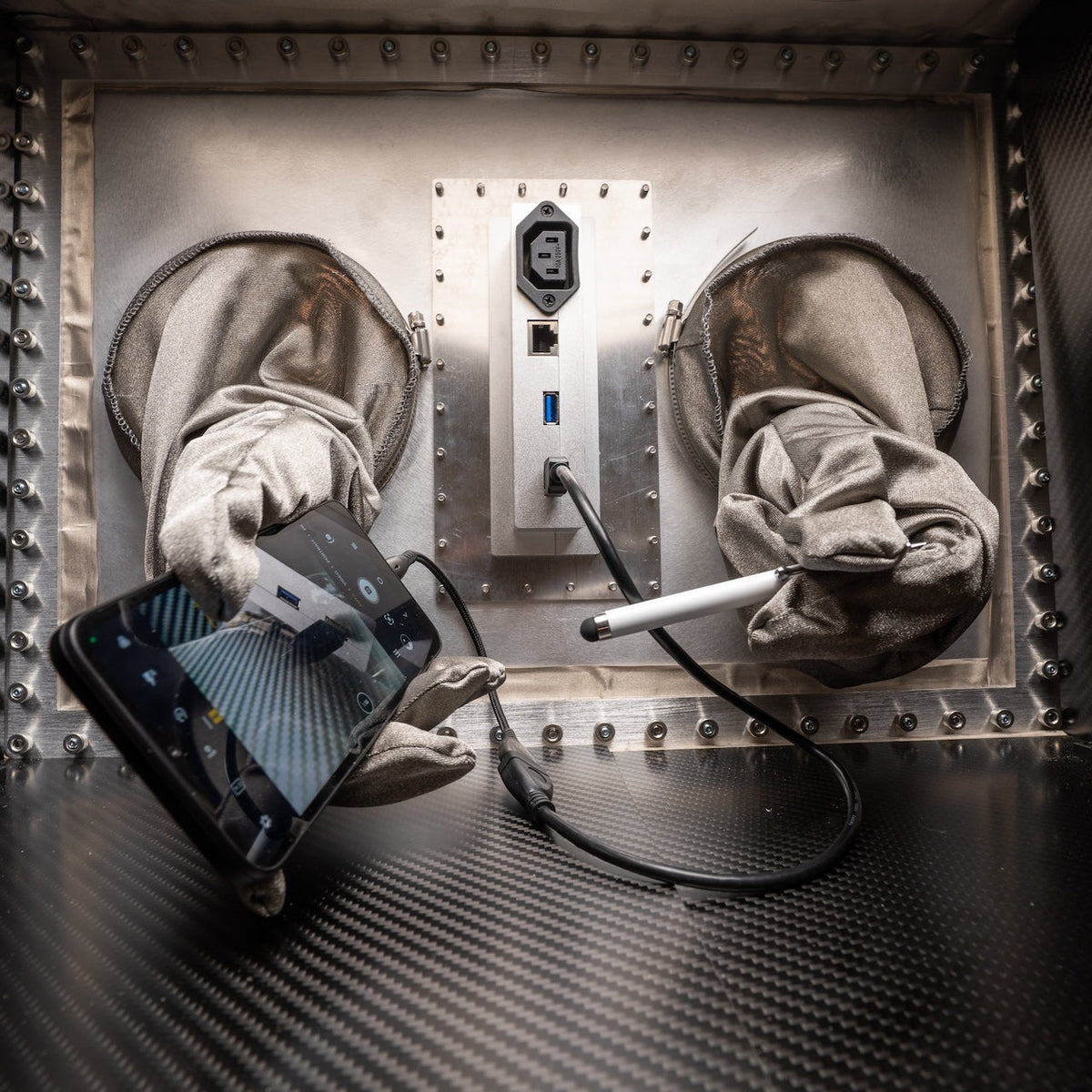 Mission Darkness BlockBox Touch Pro MultiPort