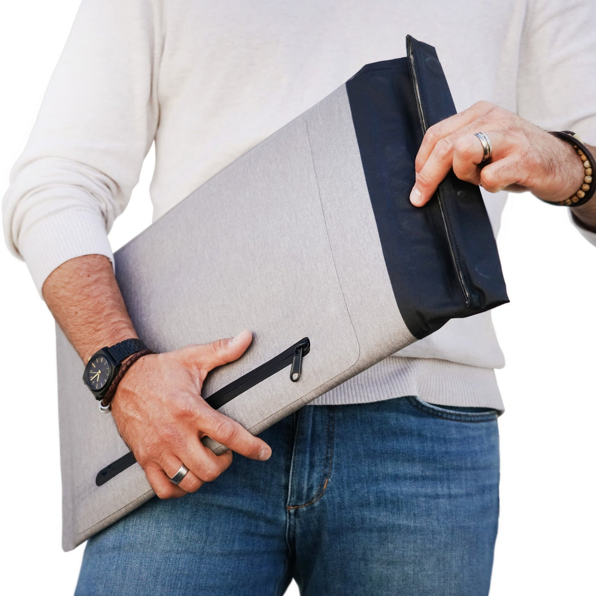 Mission Darkness Dry Shield Faraday laptophoes