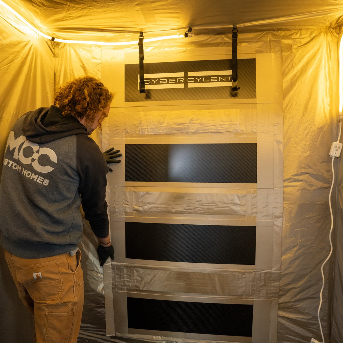 Mission Darkness CYPHERCYLENT Faraday tent met sluis
